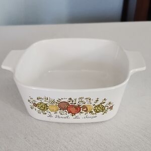 Parsley And Sage 1.5 Quart Corning Ware Cassorole Dish "Le Persil La Sauge" Bake